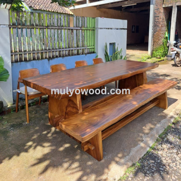 Set Meja Makan Kayu Solid 4 Kursi 1 Bangku