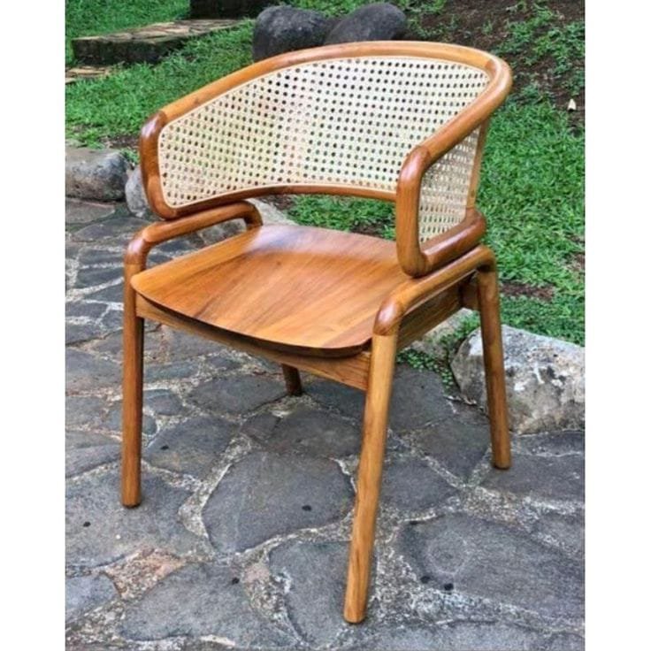 Kursi Cafe Jati Minimalis Jepara – Sandaran Lengkung Kombinasi Rotan Warna Walnut - Gambar 2